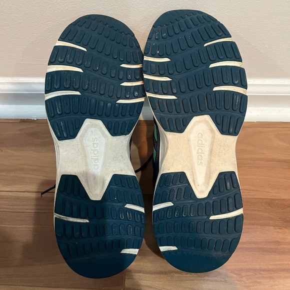 Adidas Women’s Valasion Navy Sneakers - Picture 6 of 6